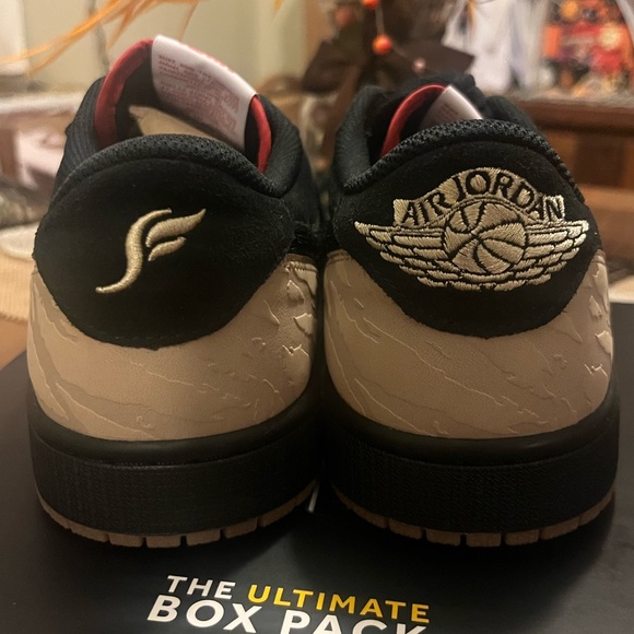 DS Solefly x Jordan 1 Low OG Sp ‘Everglades’ Men’s 10 No Box - Picture 8 of 9